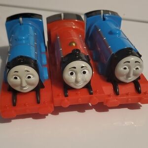 Trackmaster Motorized Trains Thomas & James 2013 Mattell Set Of 3 Engines